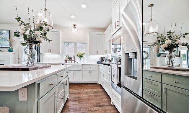 178 N Hawkstone Drive, Fayetteville, AR 72704