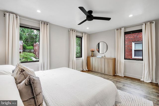 4014 BLAINE ST NE, Washington, DC 20019