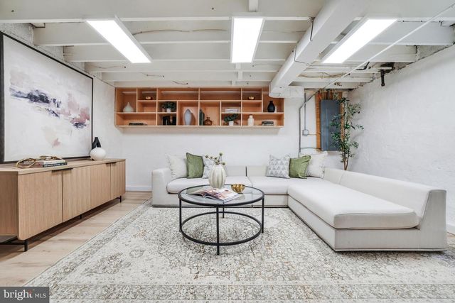 4014 BLAINE ST NE, Washington, DC 20019