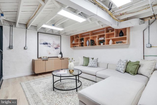 4014 BLAINE ST NE, Washington, DC 20019