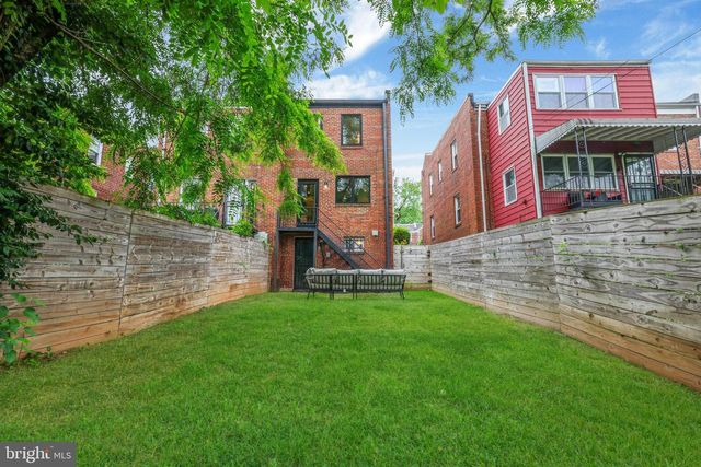 4014 BLAINE ST NE, Washington, DC 20019
