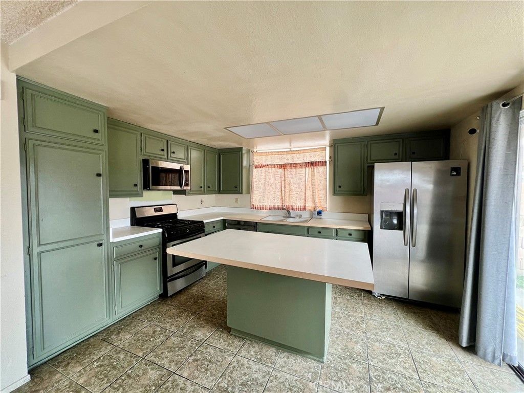 17822 Harvest, Cerritos, CA 90703 — photo 2