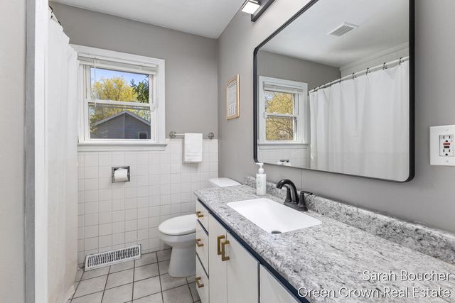 157 1st Avenue, Norton Shores, MI 49444