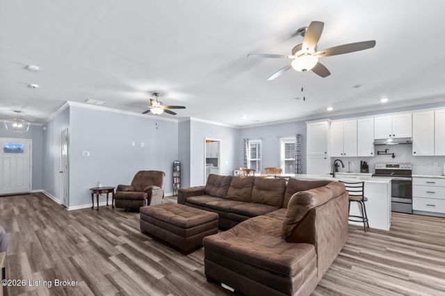 12613 Orell Station Pl, Louisville, KY 40272