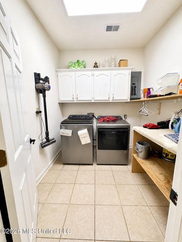 8041 Windersgate Circle, Olive Branch, MS 38654