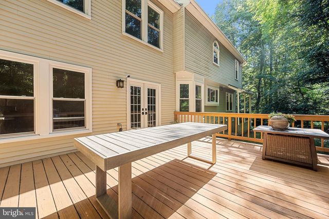 6153 RIVER FOREST DR, Manassas, VA 20112