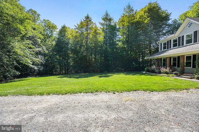 6153 RIVER FOREST DR, Manassas, VA 20112