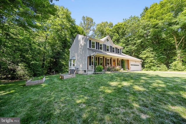 6153 RIVER FOREST DR, Manassas, VA 20112