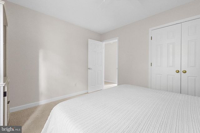 6153 RIVER FOREST DR, Manassas, VA 20112