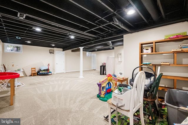 6153 RIVER FOREST DR, Manassas, VA 20112