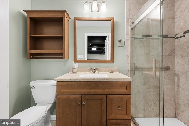 6153 RIVER FOREST DR, Manassas, VA 20112