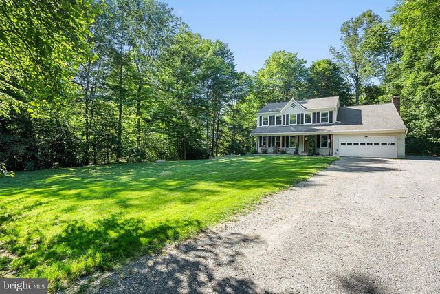 6153 RIVER FOREST DR, Manassas, VA 20112