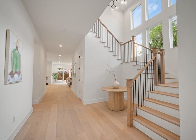 6108 Kenwood Avenue, Dallas, TX 75214