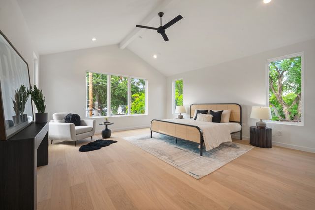 6108 Kenwood Avenue, Dallas, TX 75214