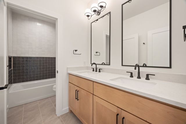 6108 Kenwood Avenue, Dallas, TX 75214