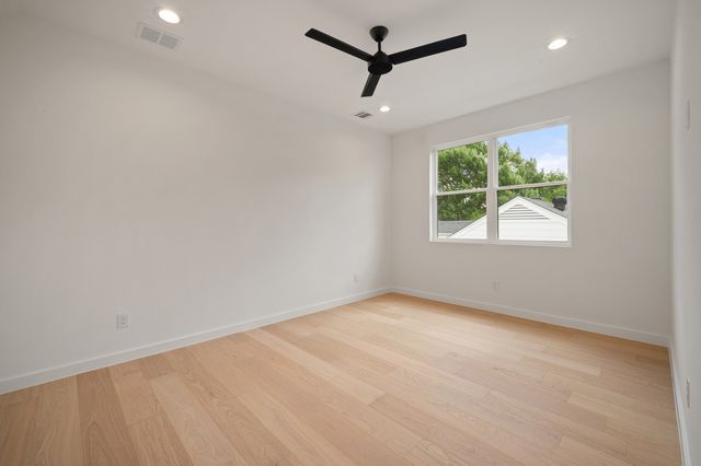6108 Kenwood Avenue, Dallas, TX 75214