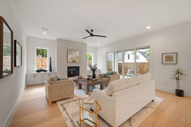 6108 Kenwood Avenue, Dallas, TX 75214