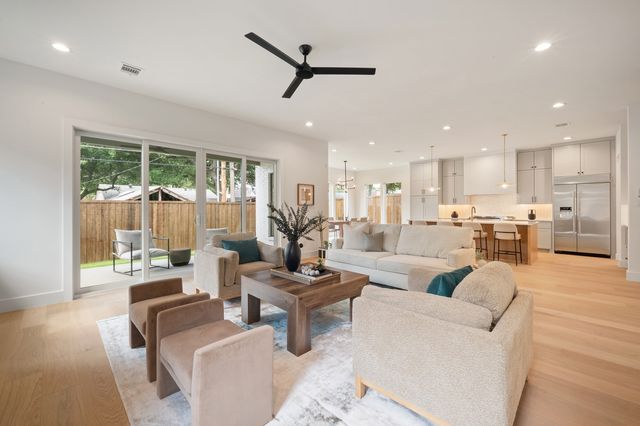 6108 Kenwood Avenue, Dallas, TX 75214