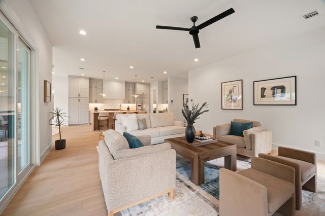 6108 Kenwood Avenue, Dallas, TX 75214