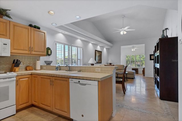 3605 54TH DRIVE W 204, Bradenton, FL 34210