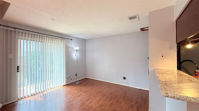 2120 El Paseo Street 1603, Houston, TX 77054