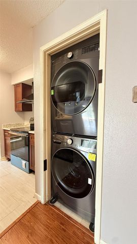 2120 El Paseo Street 1603, Houston, TX 77054
