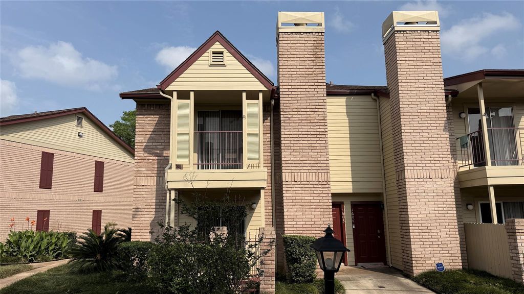 2120 El Paseo Street 1603, Houston, TX 77054