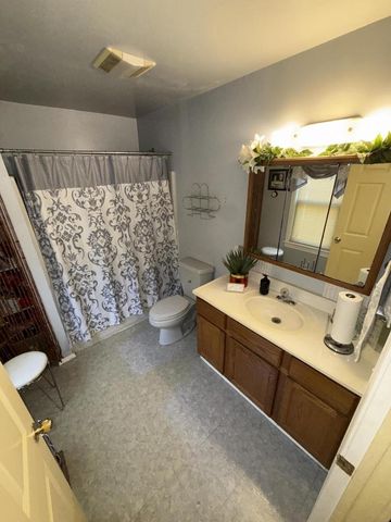 2328 N 9th STREET, Milwaukee, WI 53206