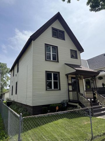 2328 N 9th STREET, Milwaukee, WI 53206