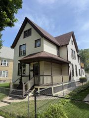 2328 N 9th STREET, Milwaukee, WI 53206