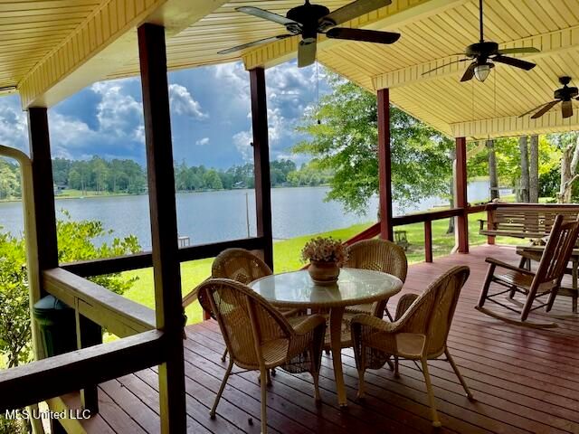 17 Holly Lane, Perkinston, MS 39573