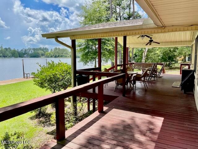 17 Holly Lane, Perkinston, MS 39573