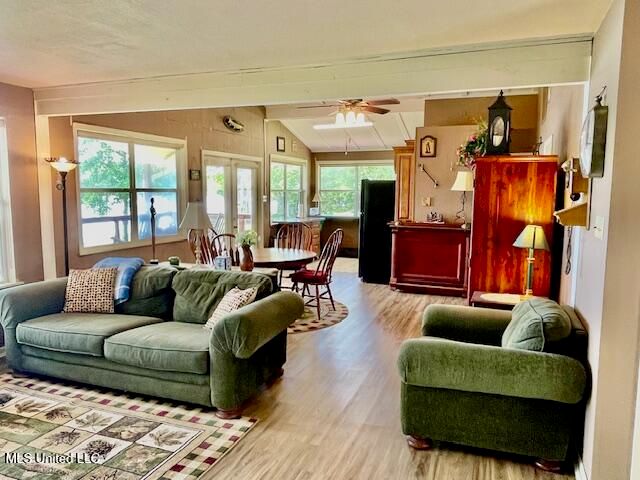 17 Holly Lane, Perkinston, MS 39573