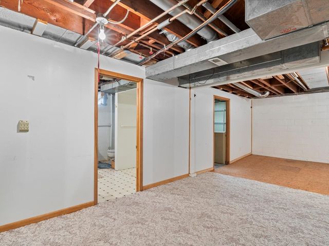 3025 Sheridan Street, Davenport, IA 52803