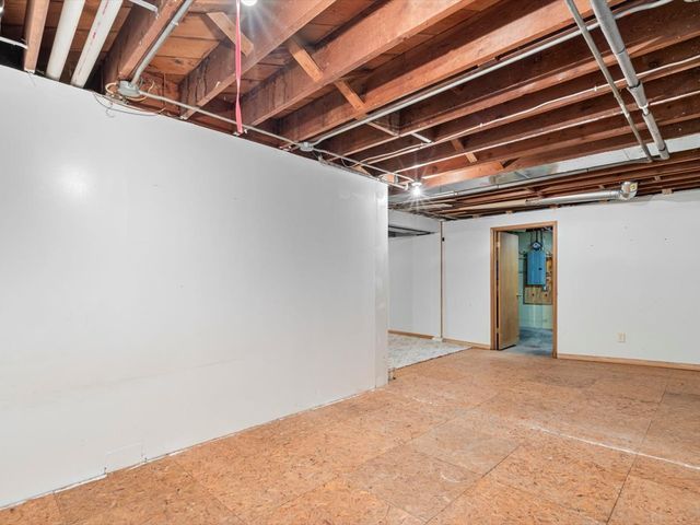 3025 Sheridan Street, Davenport, IA 52803