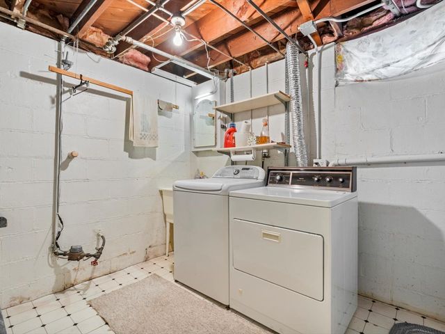 3025 Sheridan Street, Davenport, IA 52803