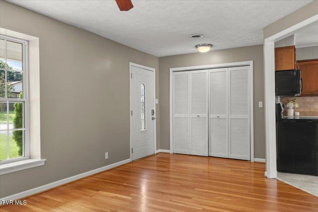 925 Walnut Avenue, Kingsport, TN 37660
