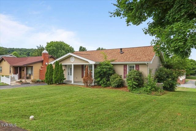 925 Walnut Avenue, Kingsport, TN 37660