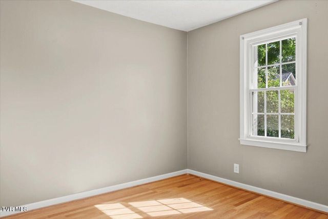 925 Walnut Avenue, Kingsport, TN 37660