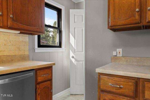 925 Walnut Avenue, Kingsport, TN 37660