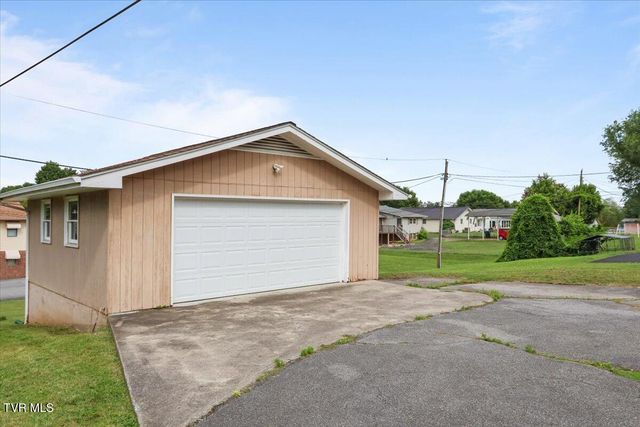 925 Walnut Avenue, Kingsport, TN 37660