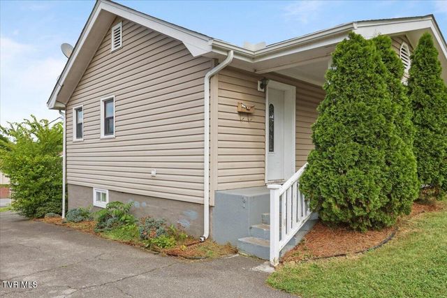 925 Walnut Avenue, Kingsport, TN 37660