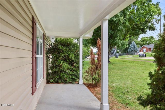 925 Walnut Avenue, Kingsport, TN 37660