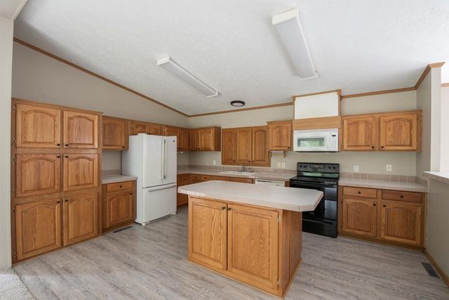 2164 ST KILIAN ROAD, New Franken, WI 54229