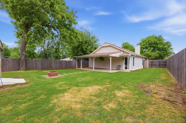 316 W Sycamore Street, Coweta, OK 74429