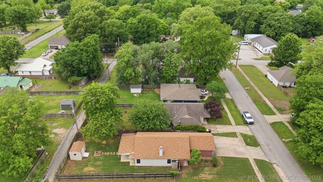 316 W Sycamore Street, Coweta, OK 74429