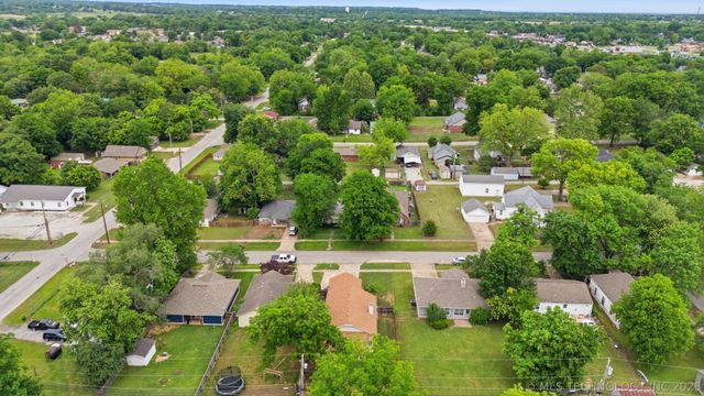 316 W Sycamore Street, Coweta, OK 74429