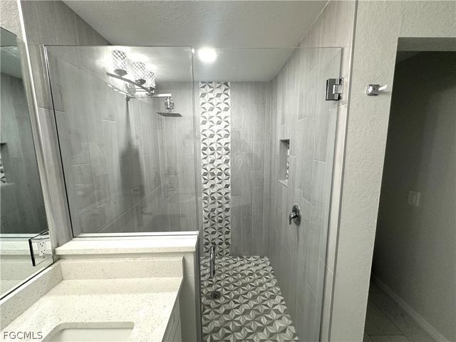 3710 38th ST SW, Lehigh Acres, FL 33976