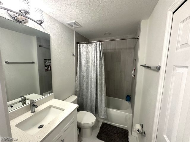 3710 38th ST SW, Lehigh Acres, FL 33976