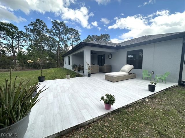 3710 38th ST SW, Lehigh Acres, FL 33976